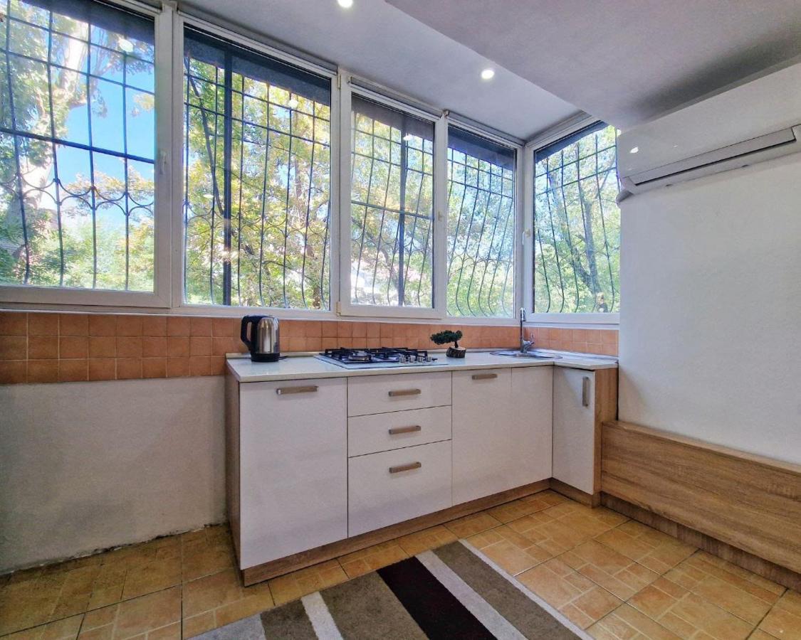 золотой квадрат Apartment Almaty