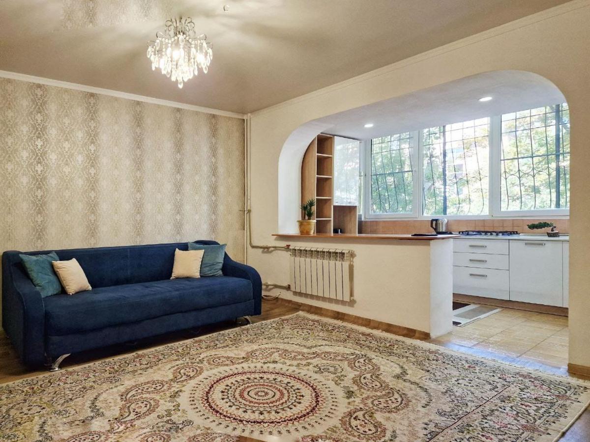 Apartment золотой квадрат