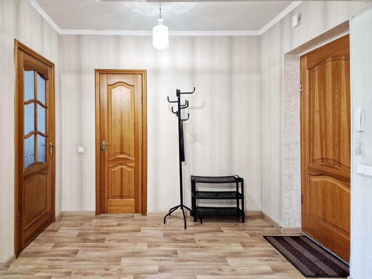 золотой квадрат Apartment Almaty