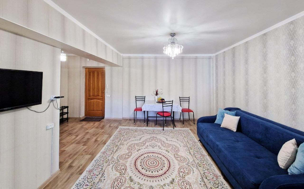 золотой квадрат Apartment Almaty