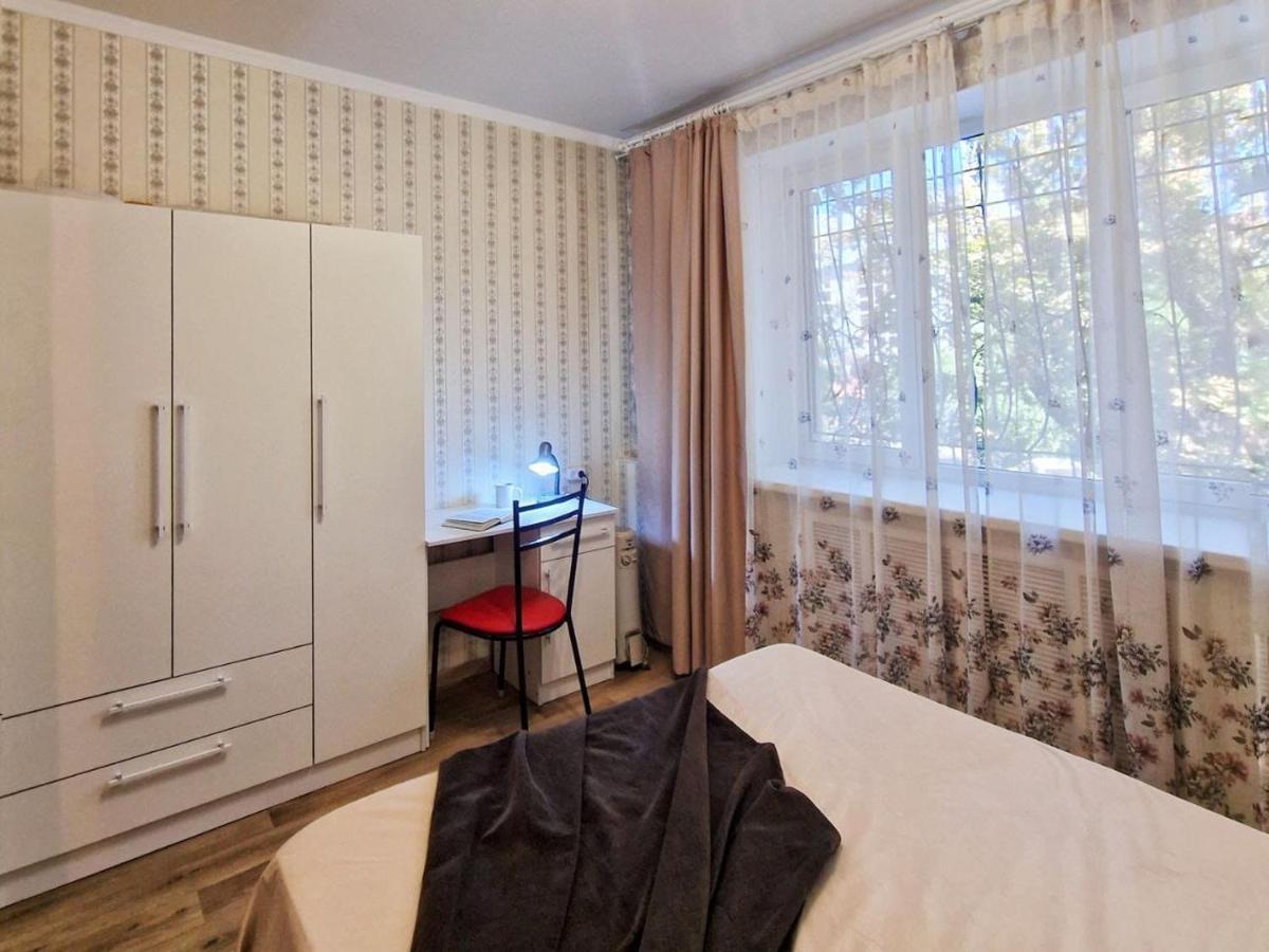 золотой квадрат Apartment *